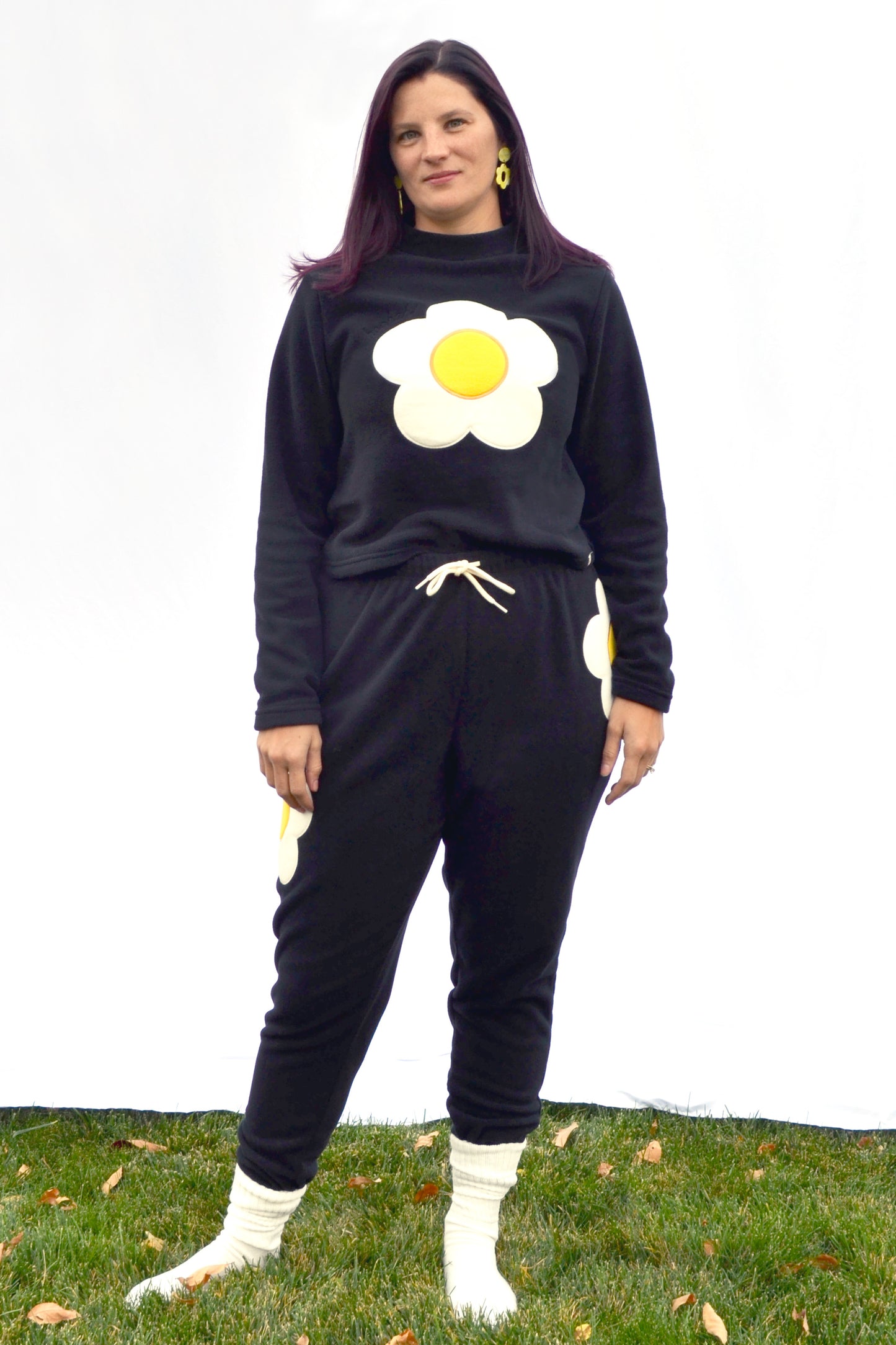 Fleece Sunny-side Joggers in Black