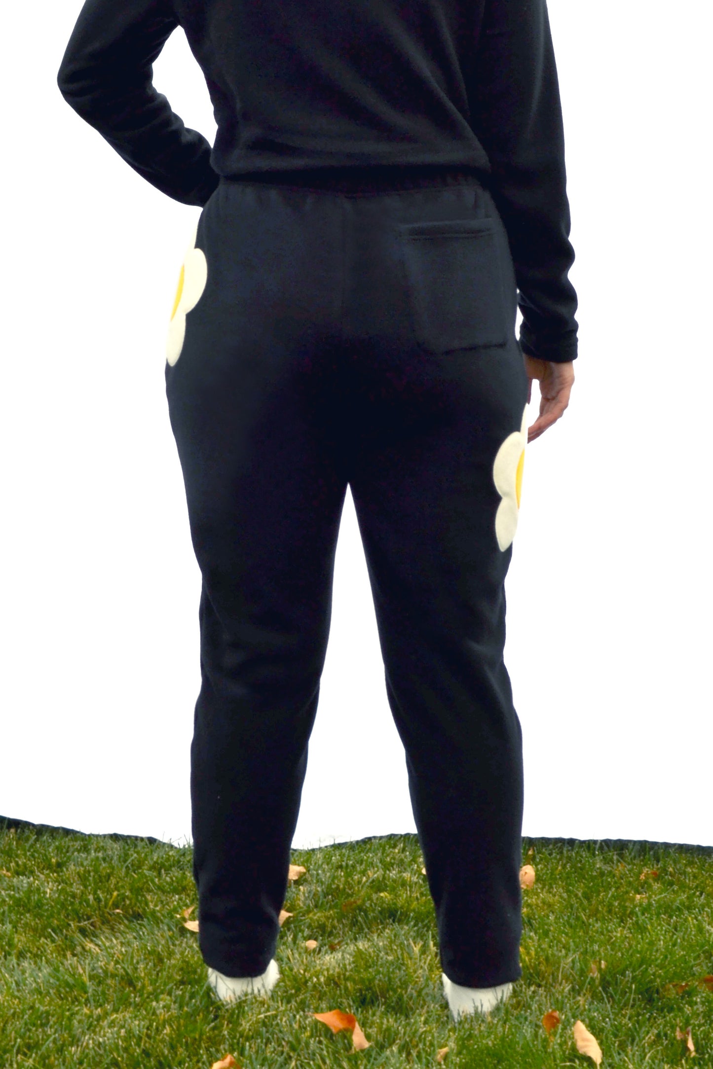 Fleece Sunny-side Joggers in Black