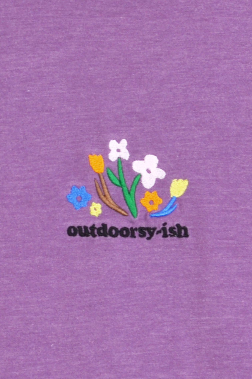 Outdoorsy-ish Tee - size XL