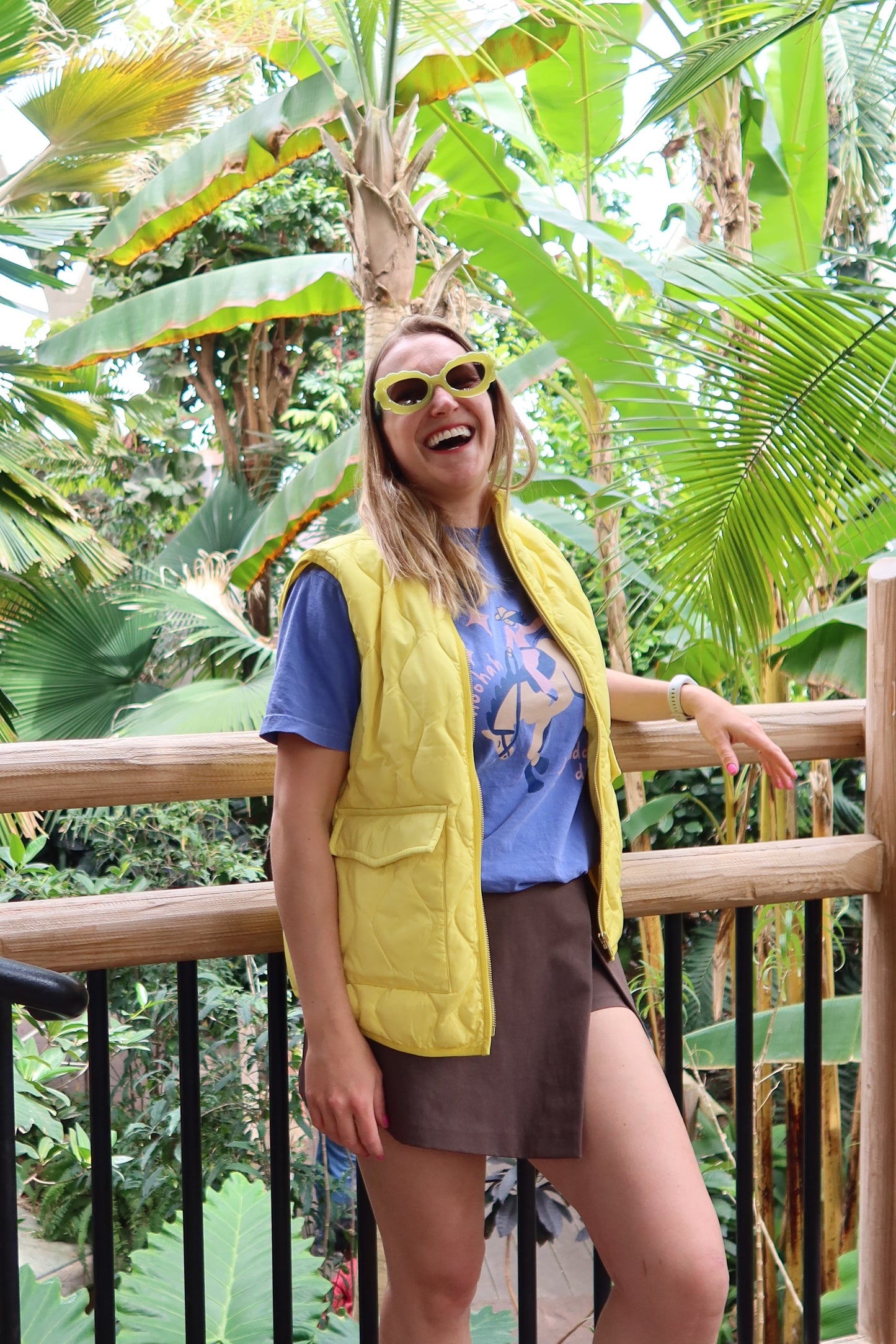 Daisy Vest in Yellow